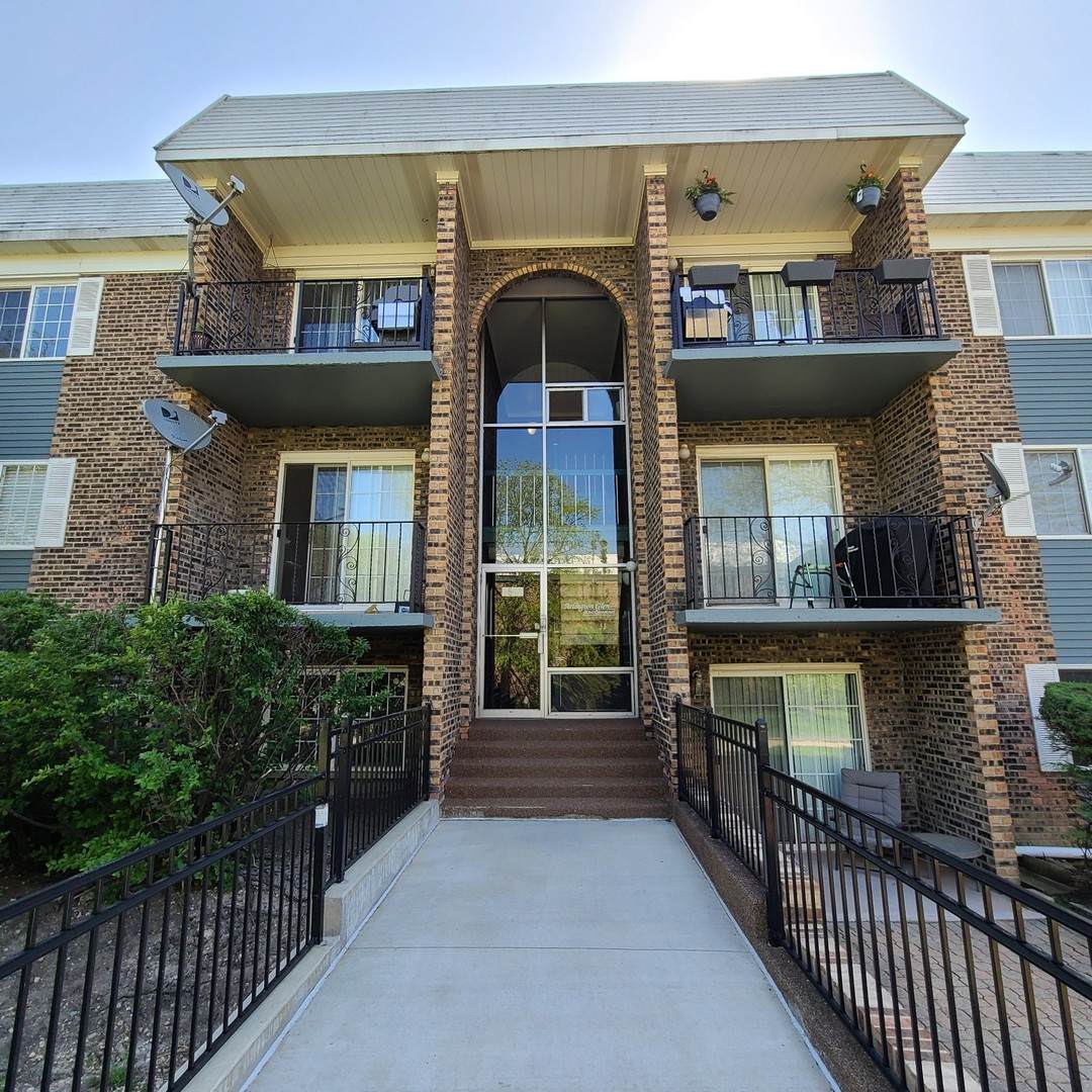 1533 Windsor Drive - Photo 1