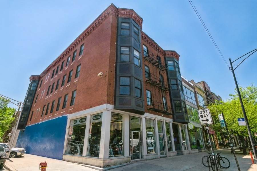 1737 Division Street - Photo 1