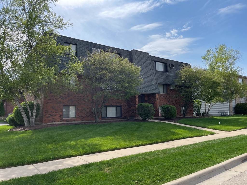 1253 Getzelman Drive - Photo 1