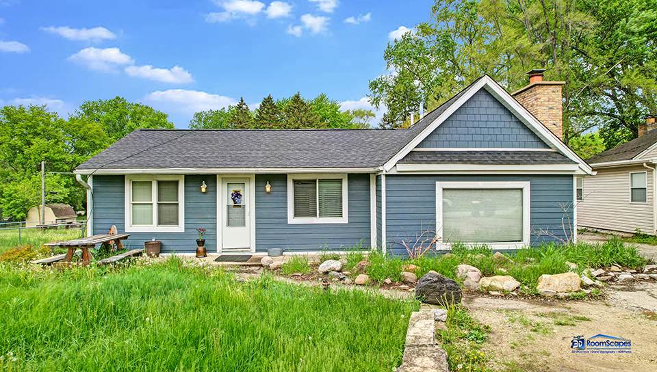 36536 Normandy Avenue - Photo 1