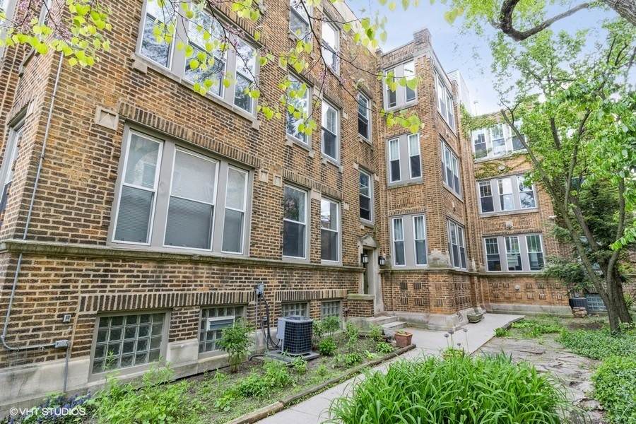 915 Gordon Terrace - Photo 1