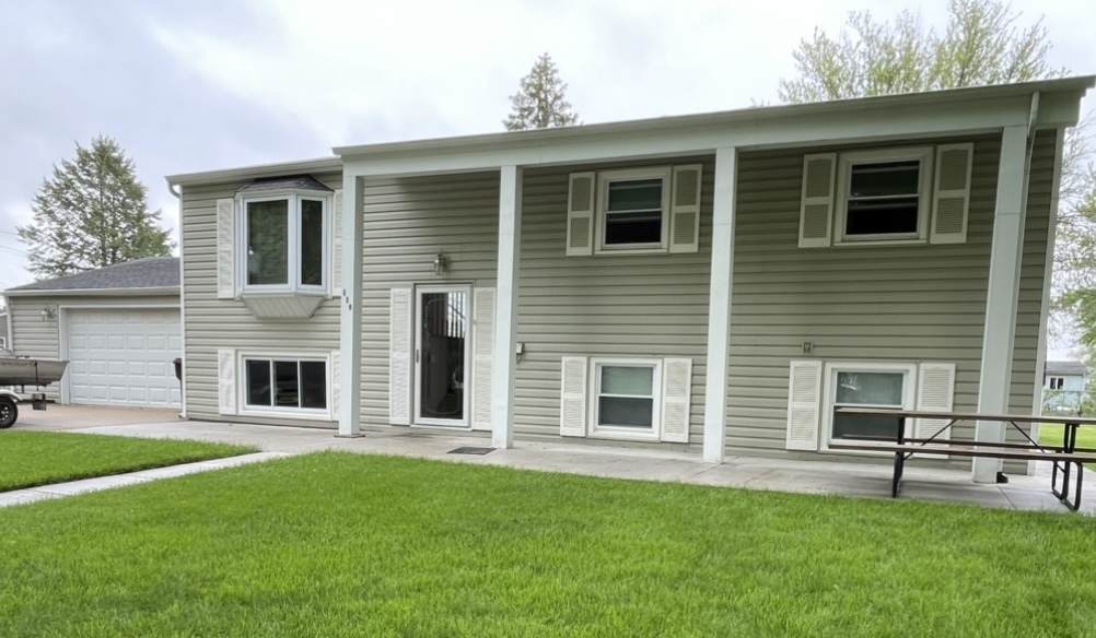 902 Garfield Drive - Photo 1