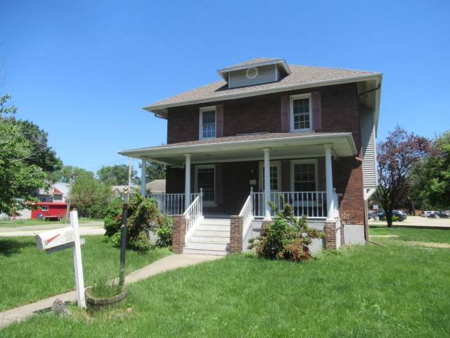 121 Sheldon Street - Photo 1