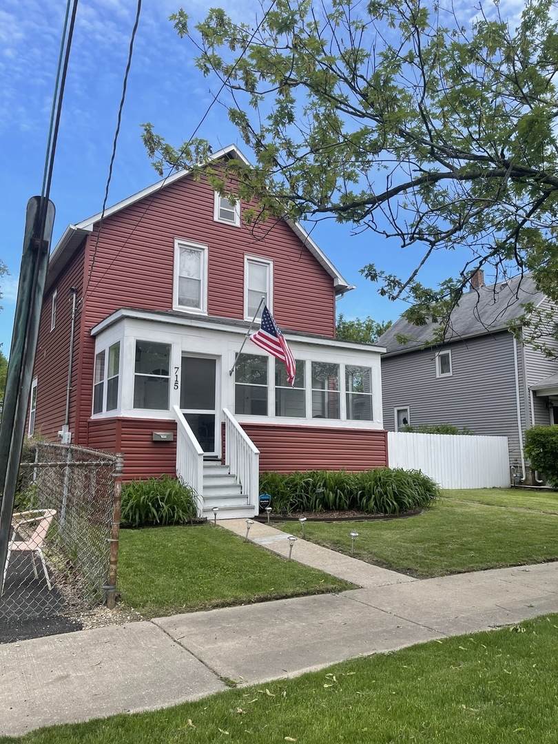 715 Poplar Street - Photo 1