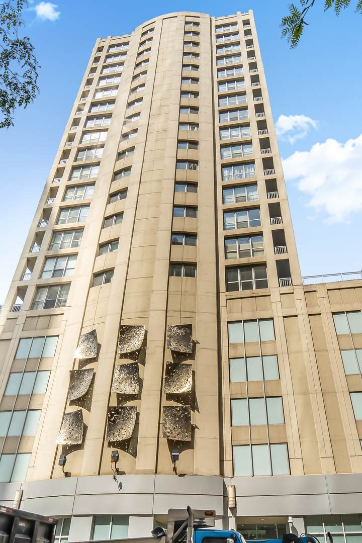 600 Dearborn Street - Photo 1