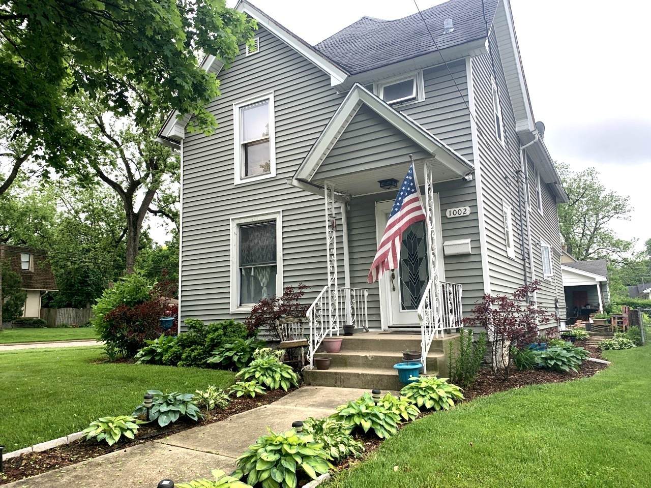 1002 Bellevue Avenue - Photo 1