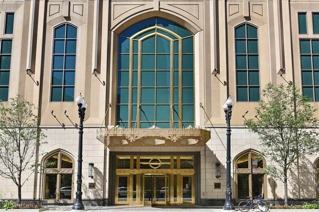 21 Huron Street - Photo 1