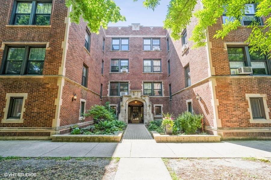 5952 Lakewood Avenue - Photo 1