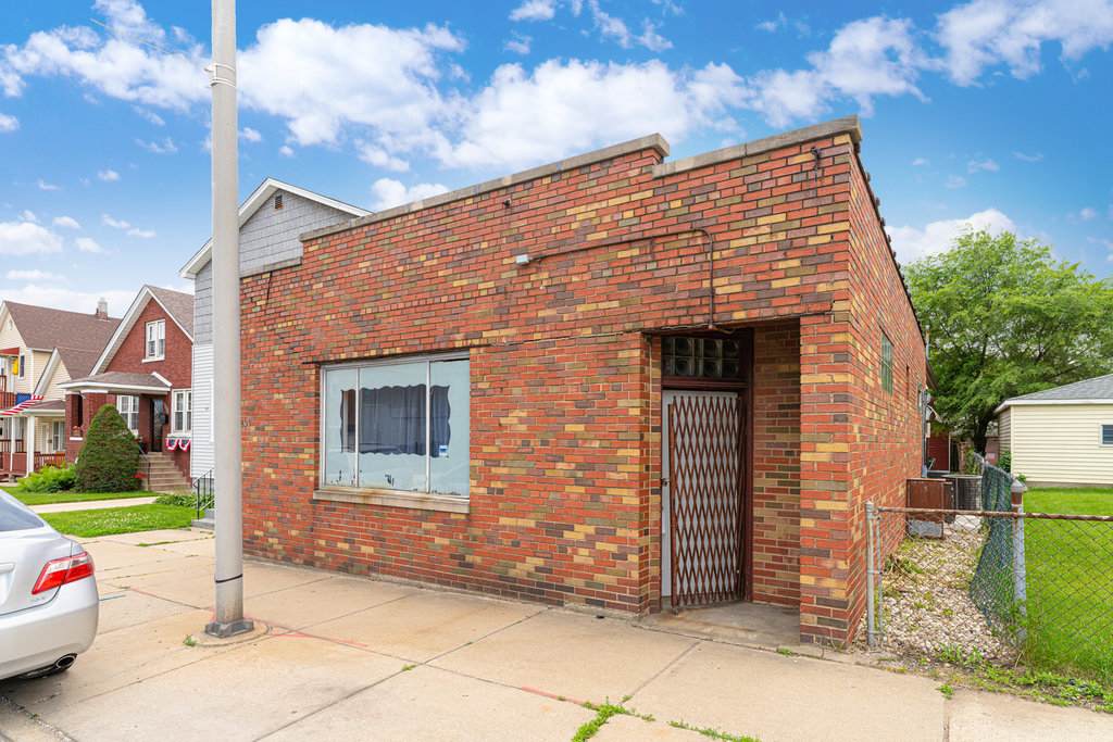 2201 Vermont Street - Photo 1