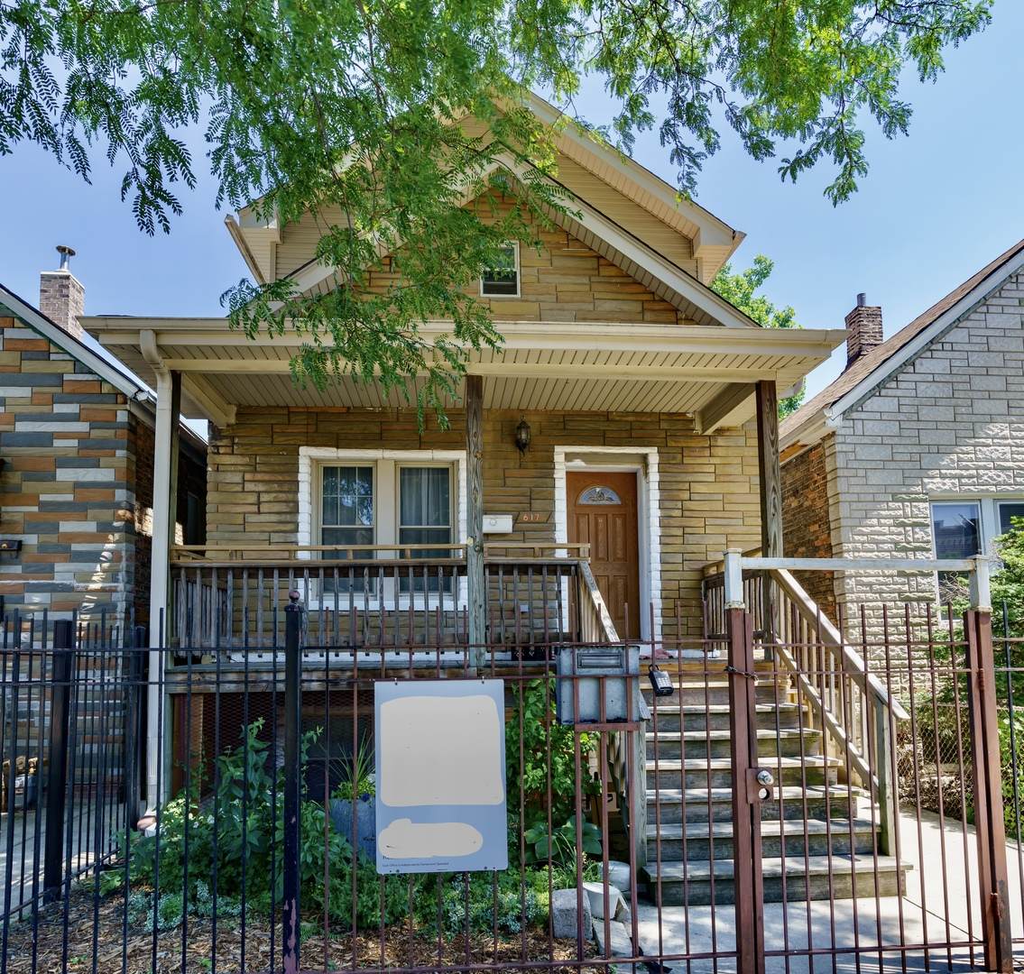617 Trumbull Avenue - Photo 1
