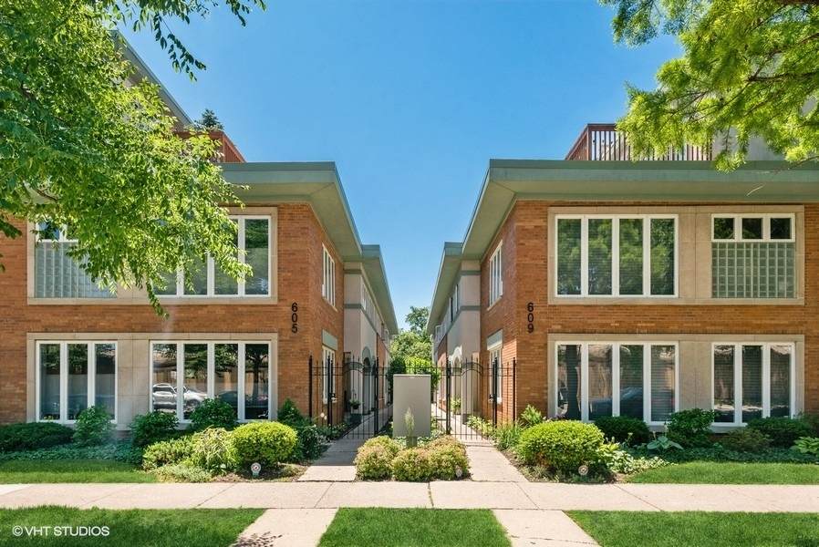 609 South Boulevard - Photo 1
