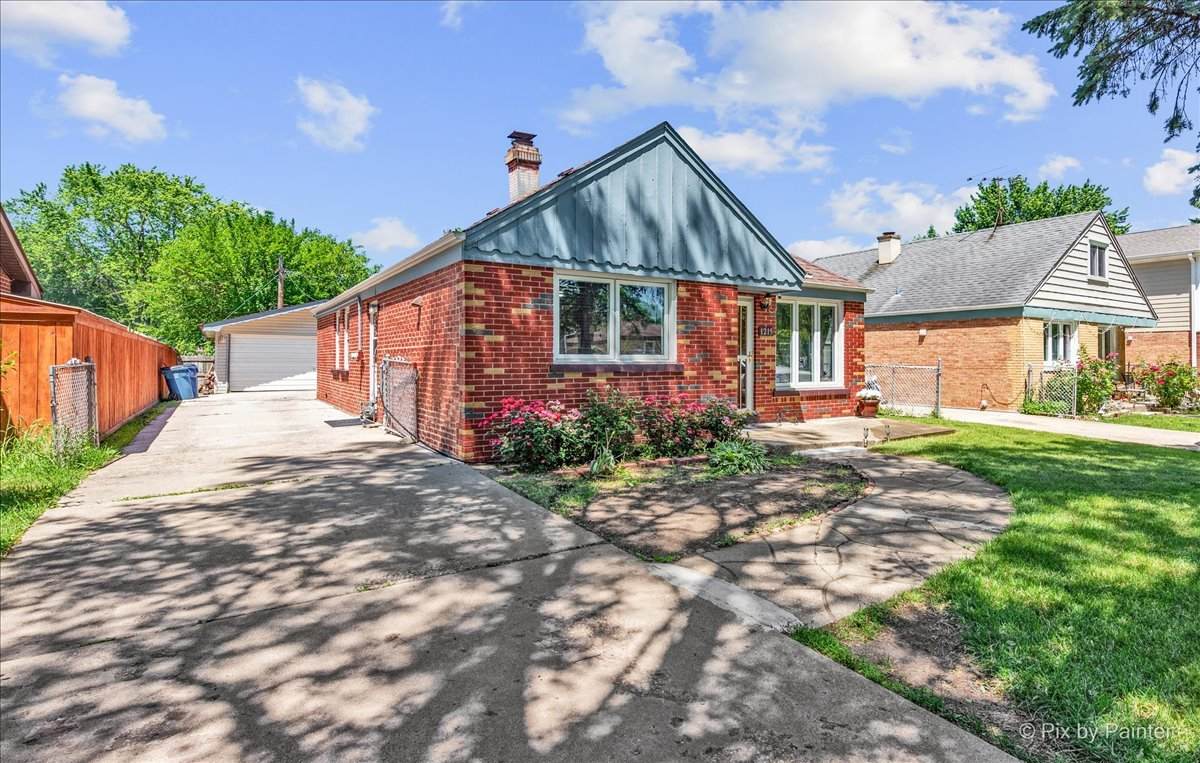 1215 Glendale Street - Photo 1