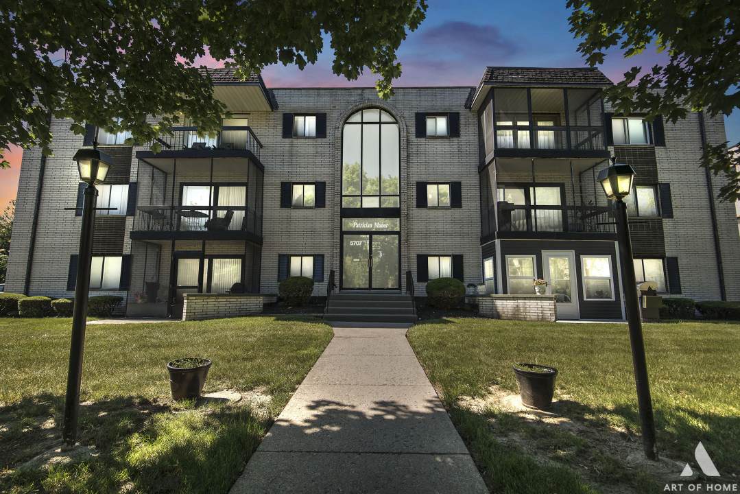 5707 129th Street - Photo 1