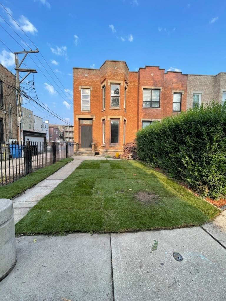 924 Bishop Street - Photo 1