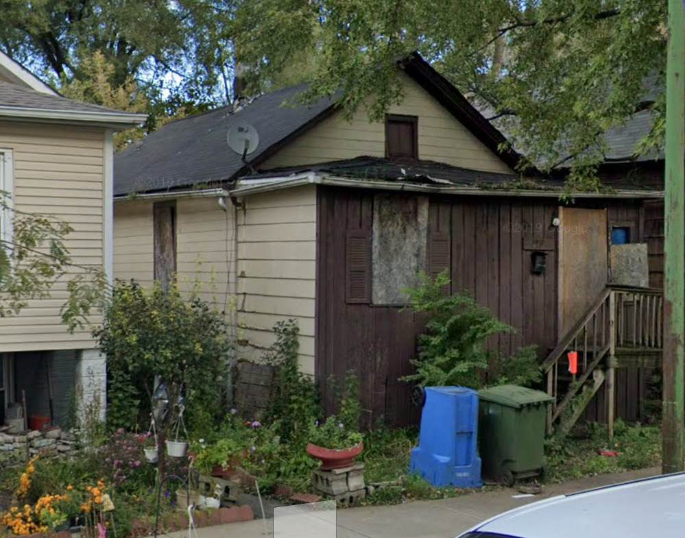346 136th Street - Photo 1