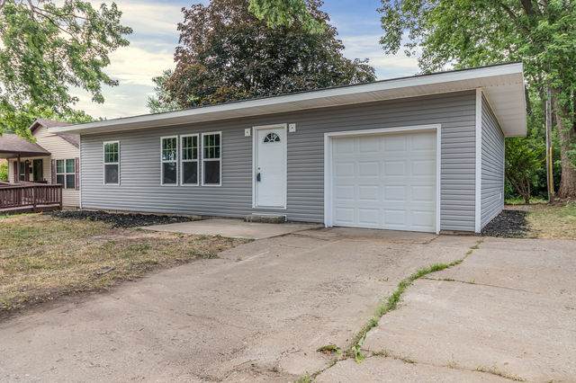 1601 Healey Street - Photo 1