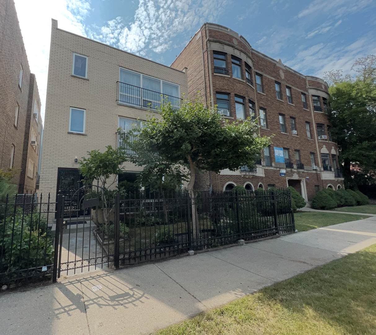 6654 Damen Avenue - Photo 1