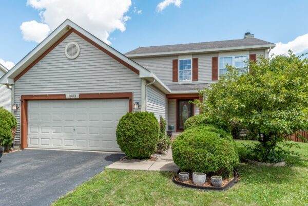 1683 William Drive - Photo 1