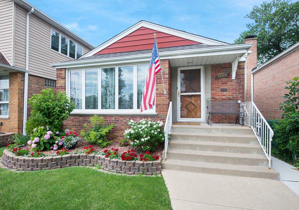 6024 Moody Avenue - Photo 1