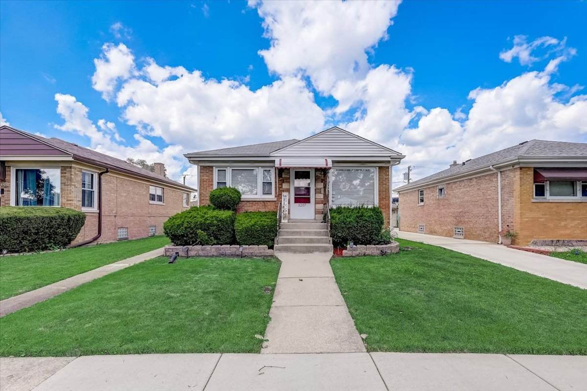 3207 Wilcox Avenue - Photo 1