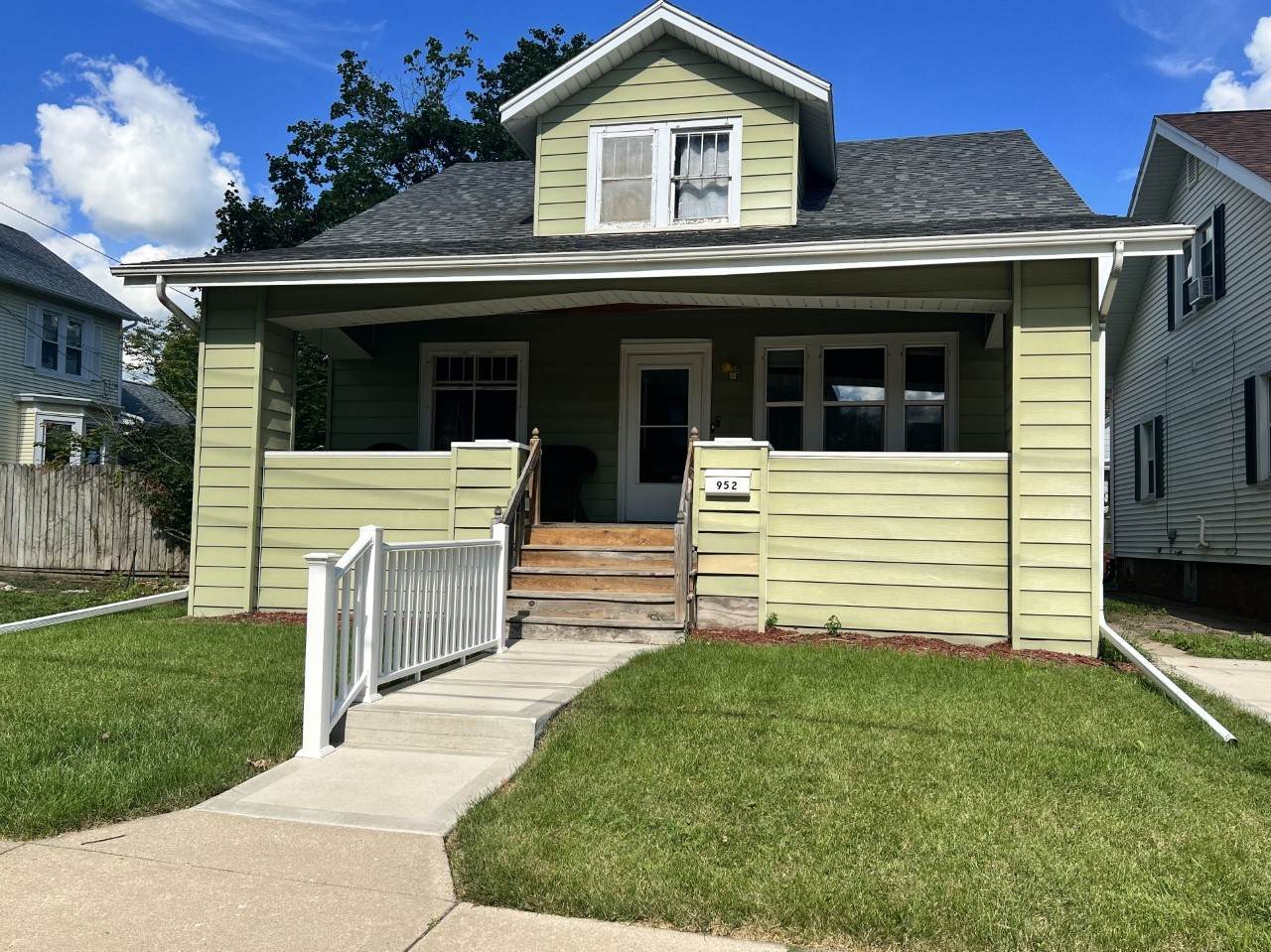 952 Marquette Street - Photo 1