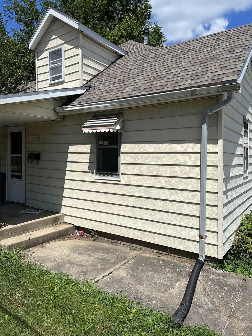 121 Dolak Street - Photo 1