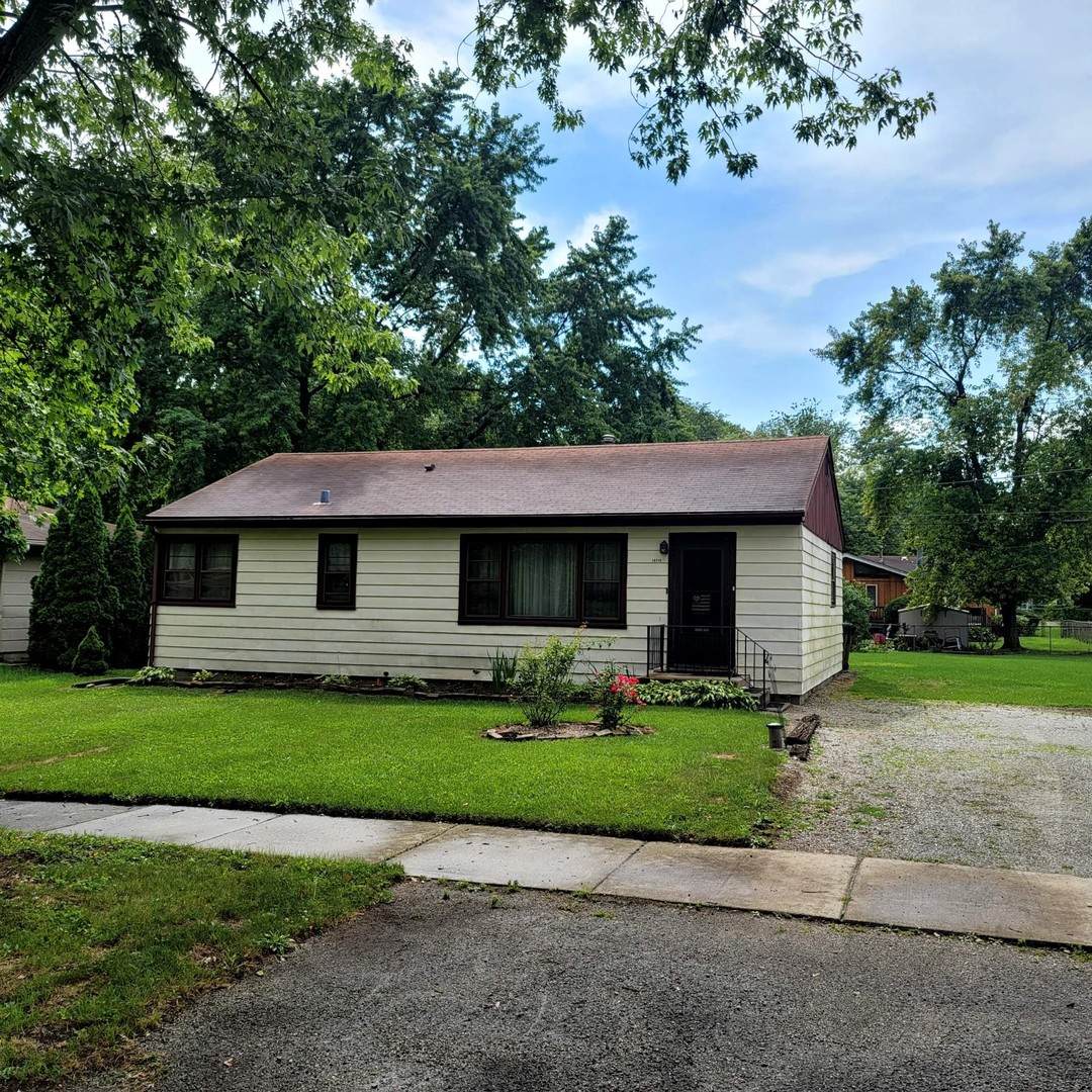 18710 Springfield Avenue - Photo 1