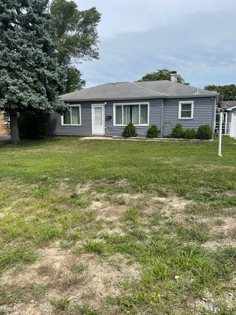 9650 Dickens Avenue - Photo 1