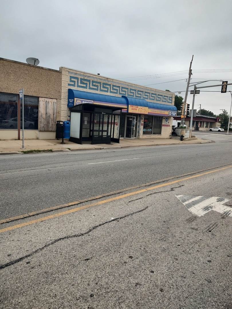 9608 Grand Avenue - Photo 1