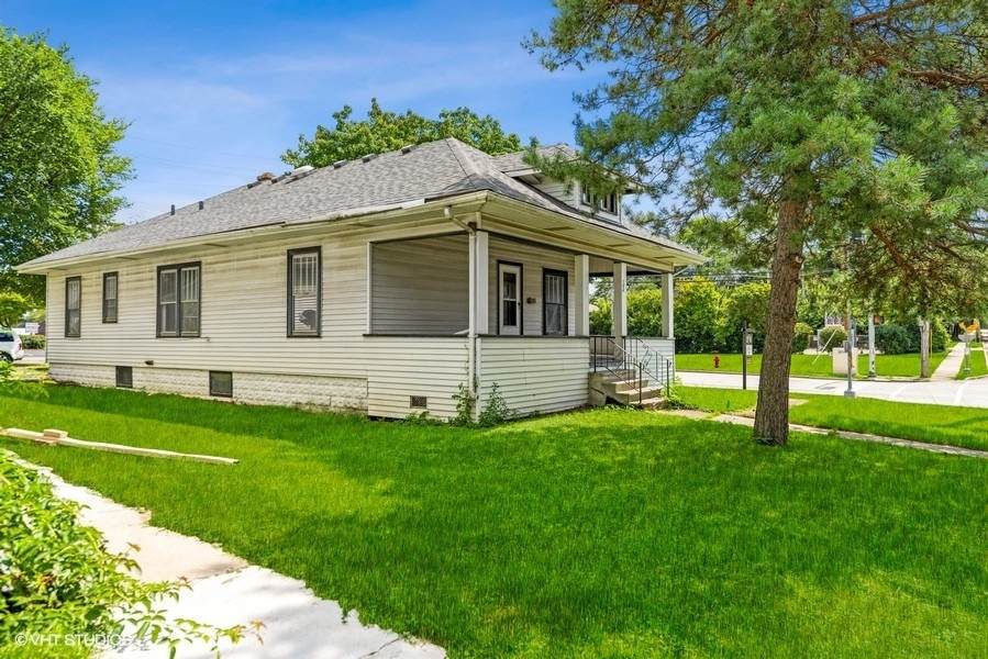 104 4th Street - Photo 1