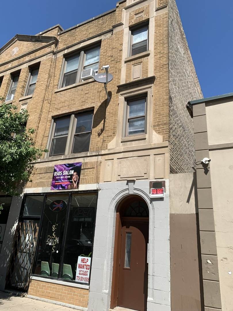 4421 Broadway Avenue - Photo 1
