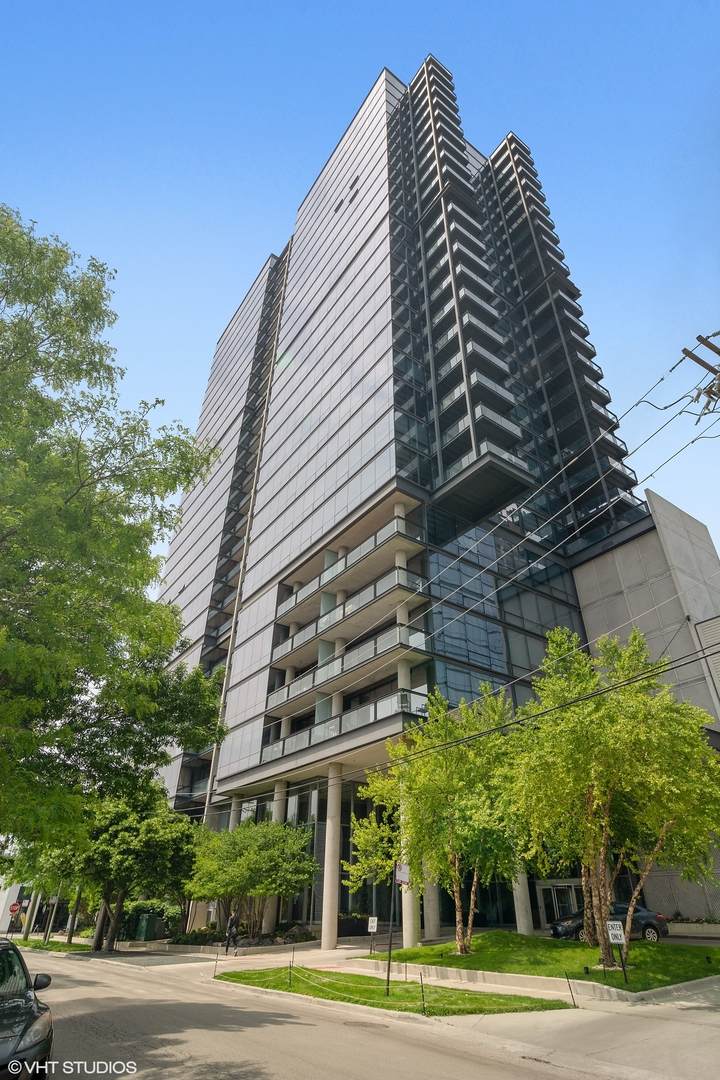 860 Blackhawk Street - Photo 1