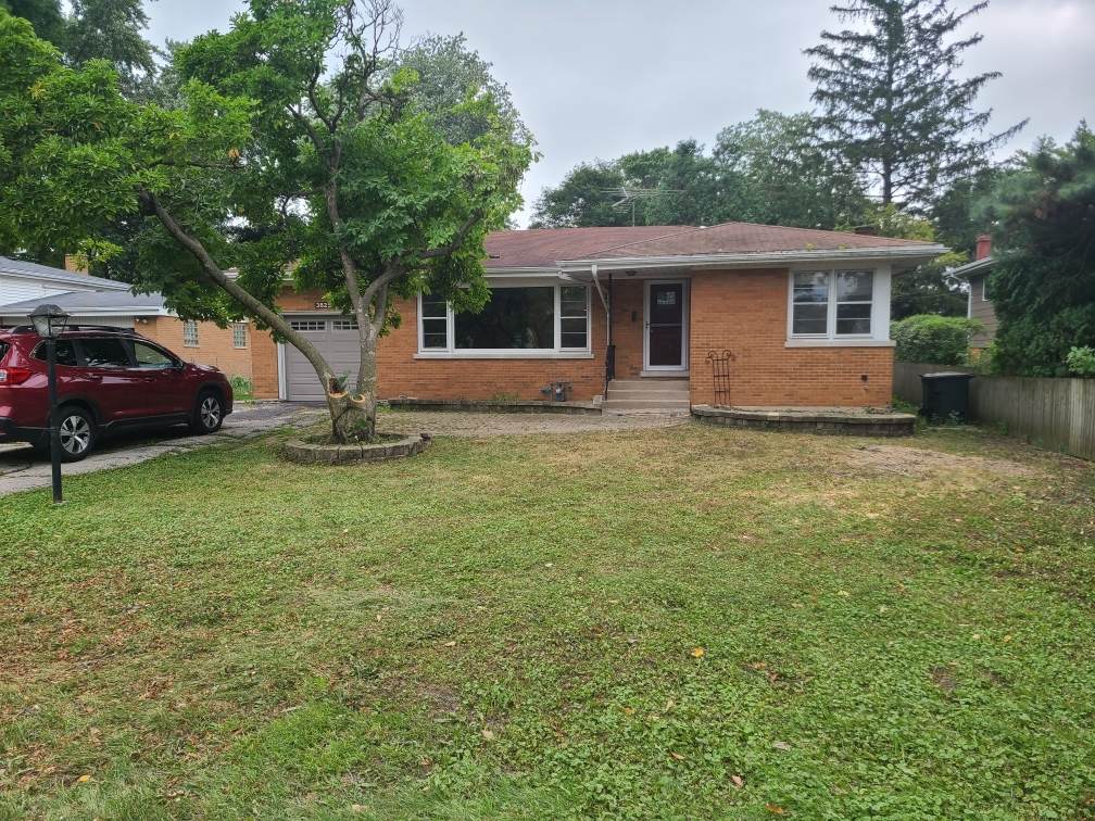 3825 Franklin Avenue - Photo 1