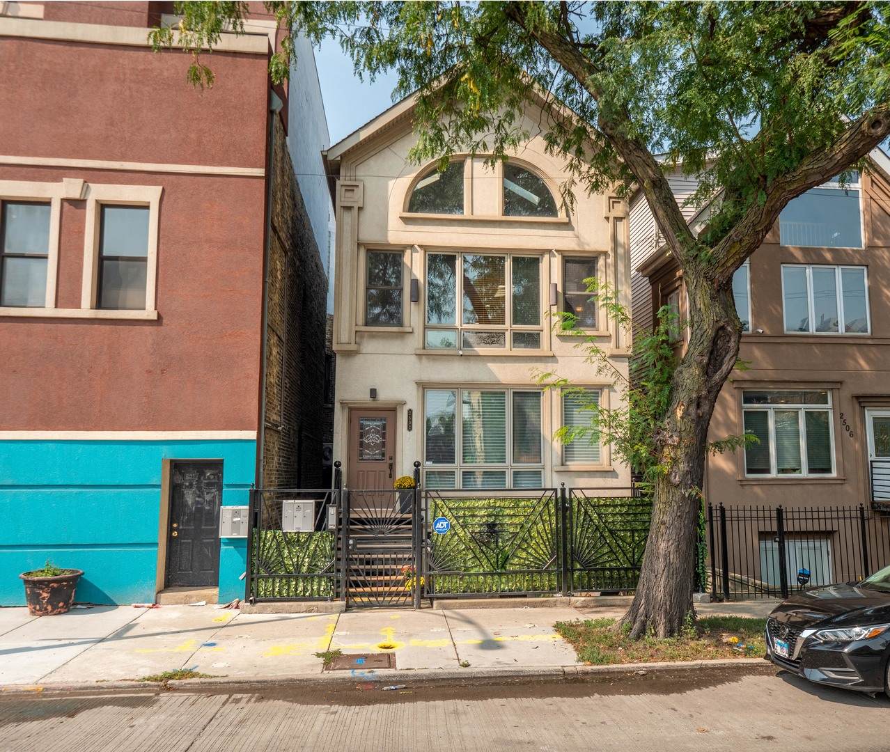 2502 Ashland Avenue - Photo 1