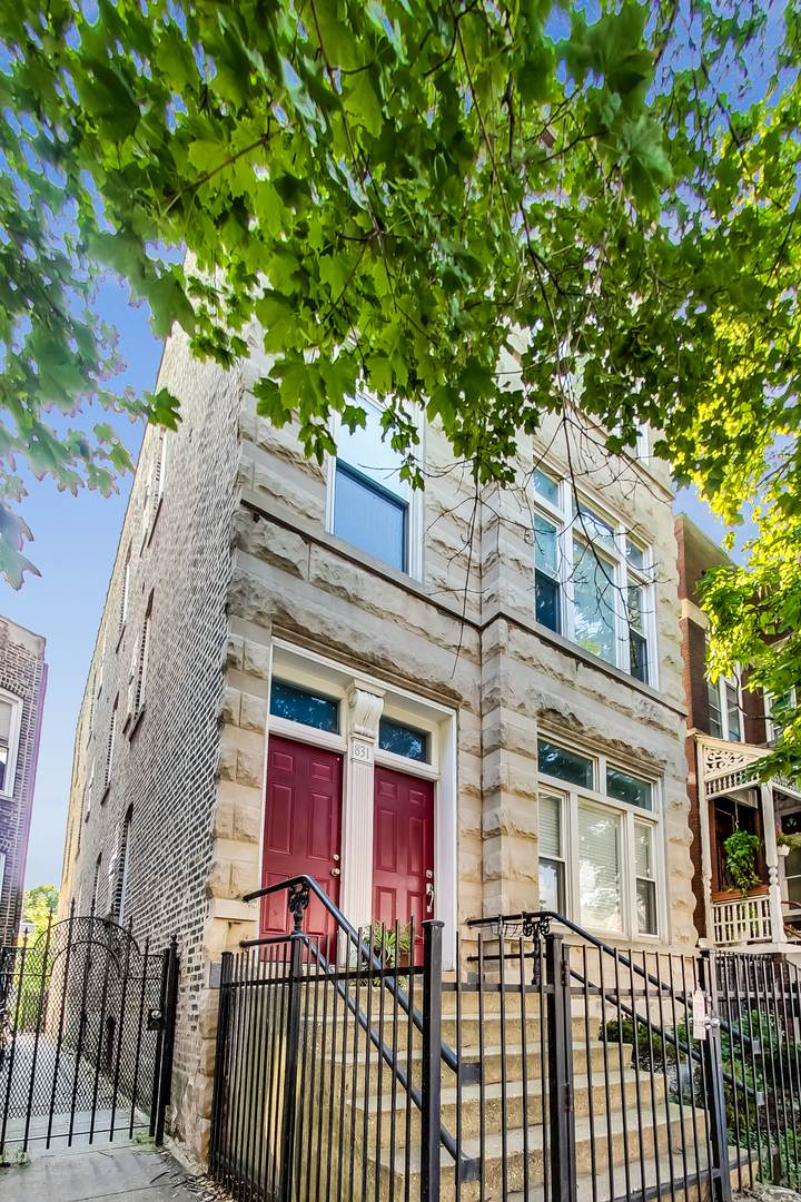 831 Damen Avenue - Photo 1