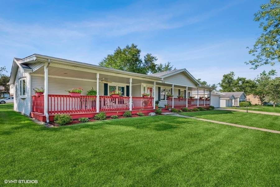 1048 Abbot Lane - Photo 1