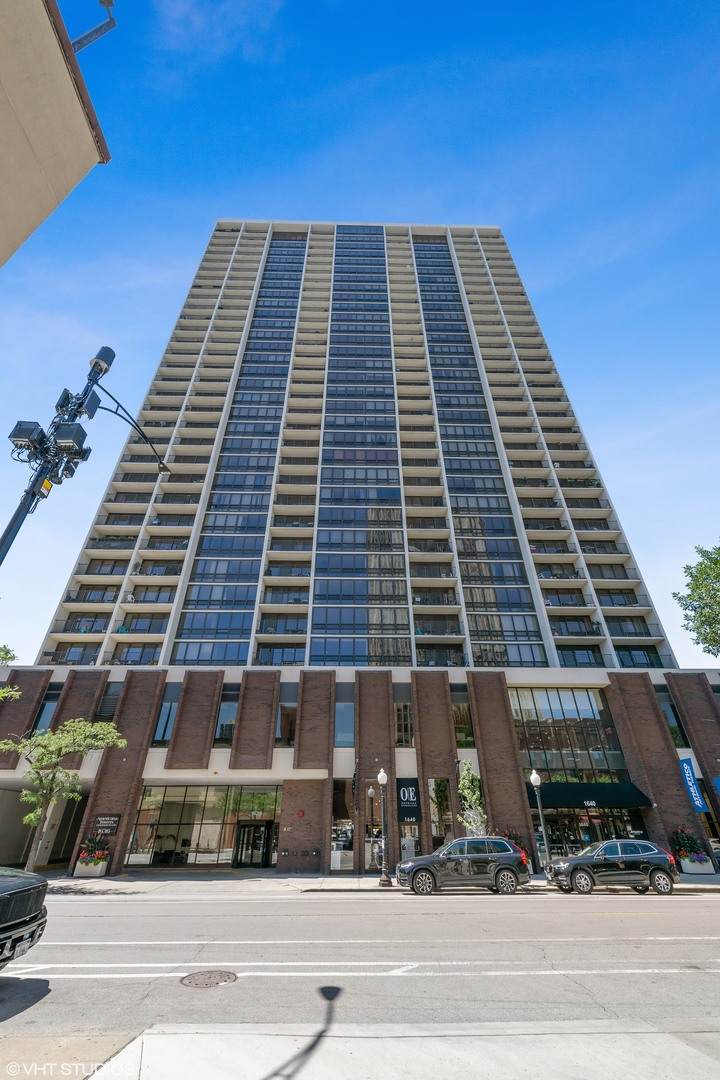1636 Wells Street - Photo 1