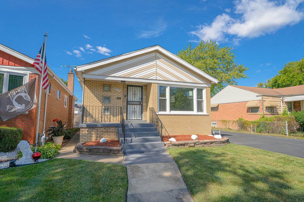 14322 Normal Avenue - Photo 1