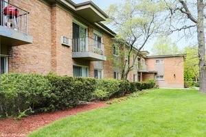 400 Green Bay Road - Photo 1
