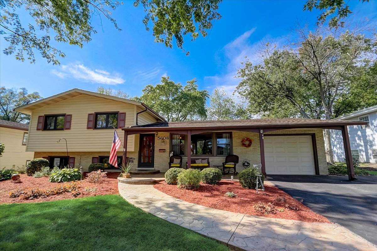 5608 Dover Drive - Photo 1