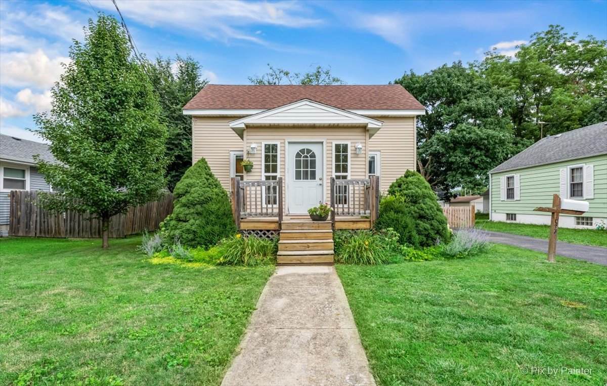1034 Somonauk Street - Photo 1