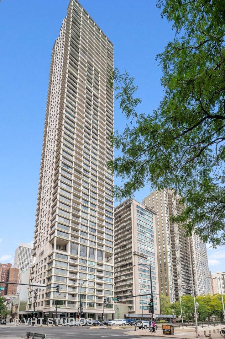 1000 Lake Shore Plaza - Photo 1