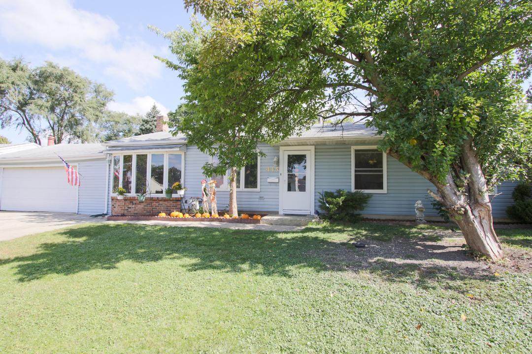 445 Montrose Drive - Photo 1
