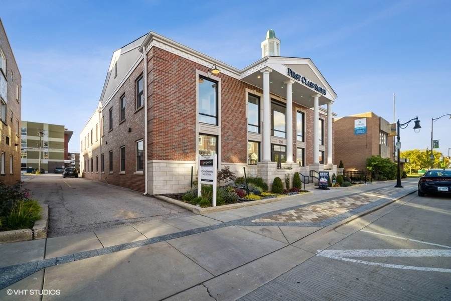 780 Lee Street - Photo 1