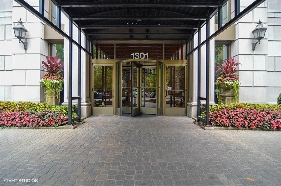 1301 Dearborn Street - Photo 1