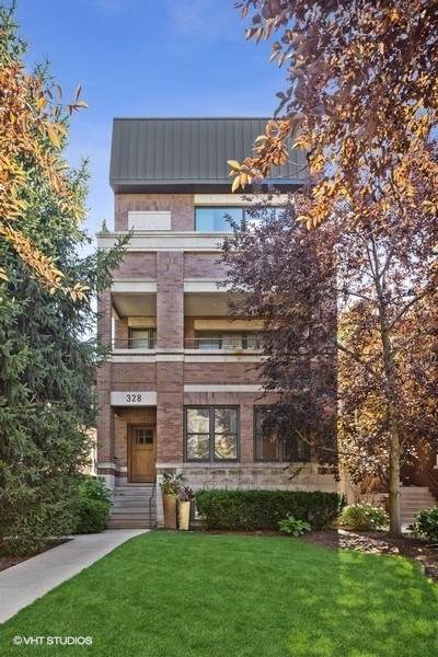 328 Oak Park Avenue - Photo 1