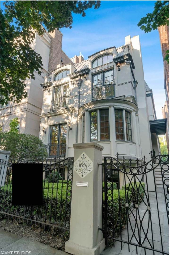 1651 Burling Street - Photo 1