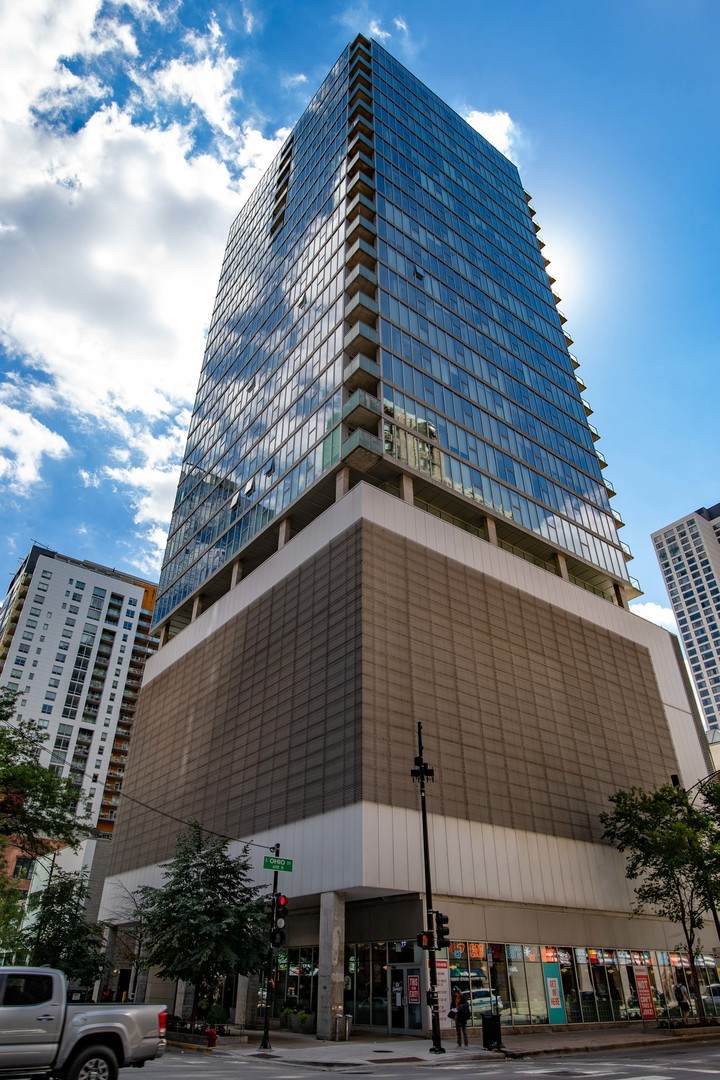 550 Saint Clair Street - Photo 1