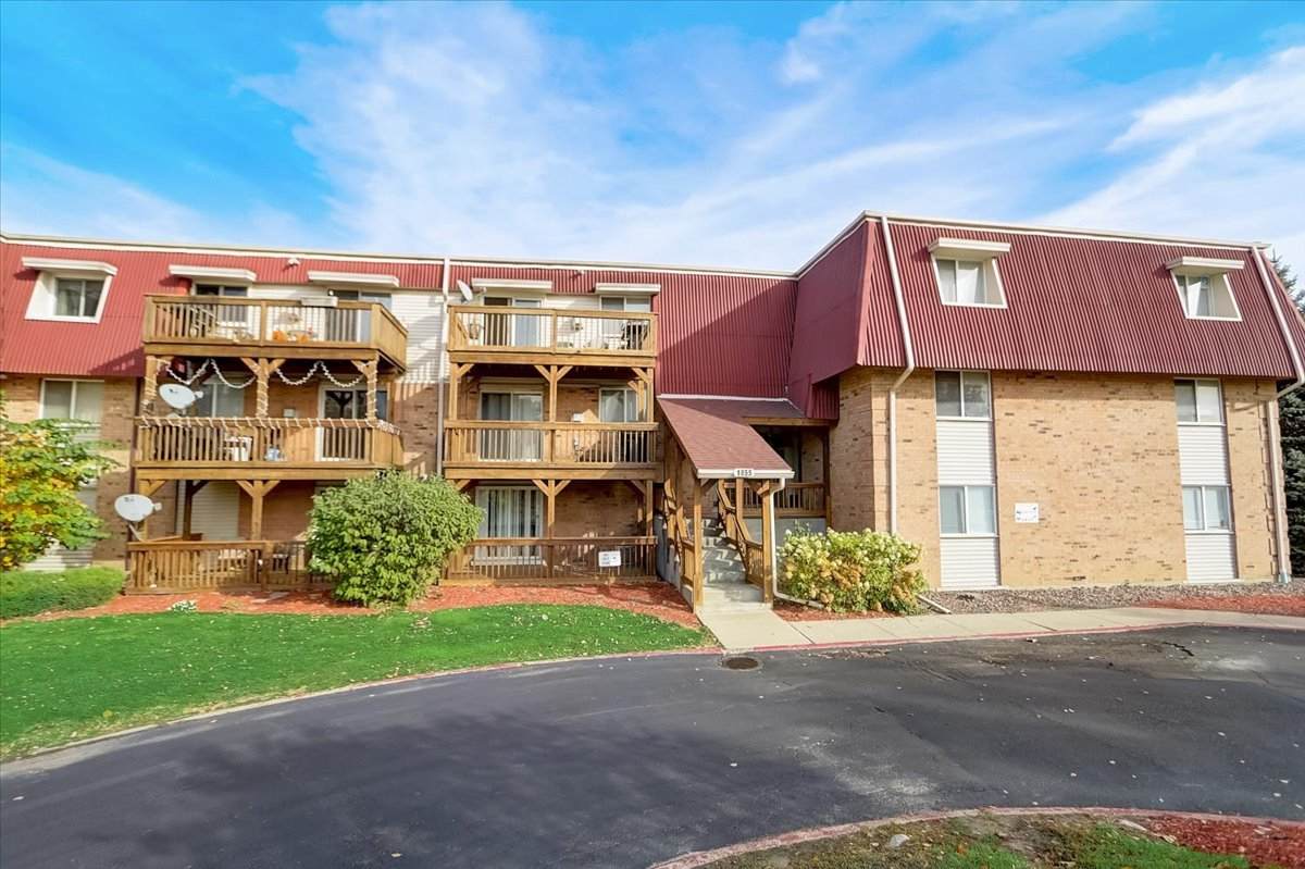 1855 Tall Oaks Drive - Photo 1
