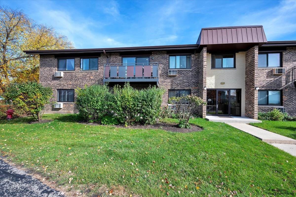 2620 Windsor Drive - Photo 1
